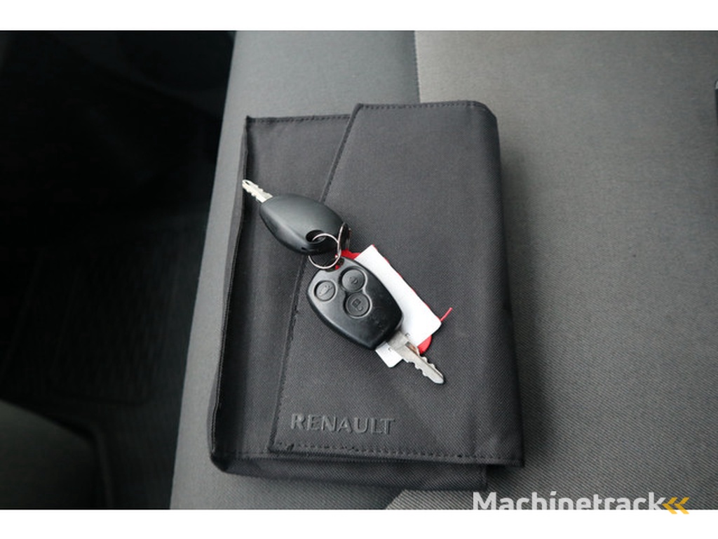 Renault Trafic 2.5 dCi T29 L1H1