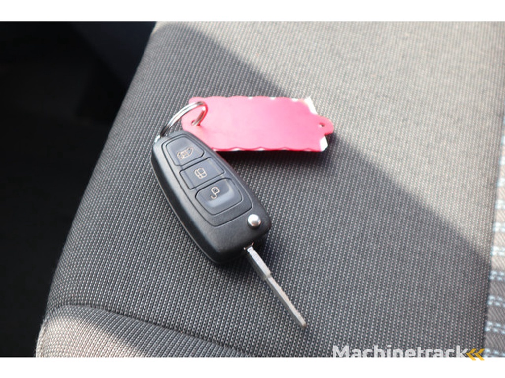 Ford Transit 310 2.0 TDCI L2H2 DC Trend