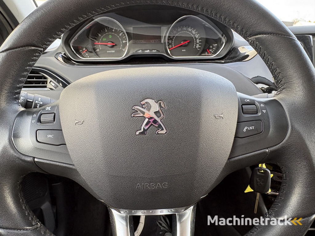 Peugeot 208 1.2 VTi Allure