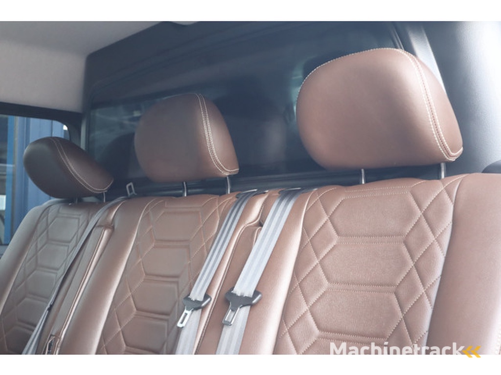 Peugeot Expert 231L 2.0 BlueHDI 180 DC Premium Pack