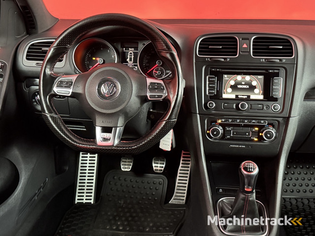 Volkswagen Golf 2.0 GTI