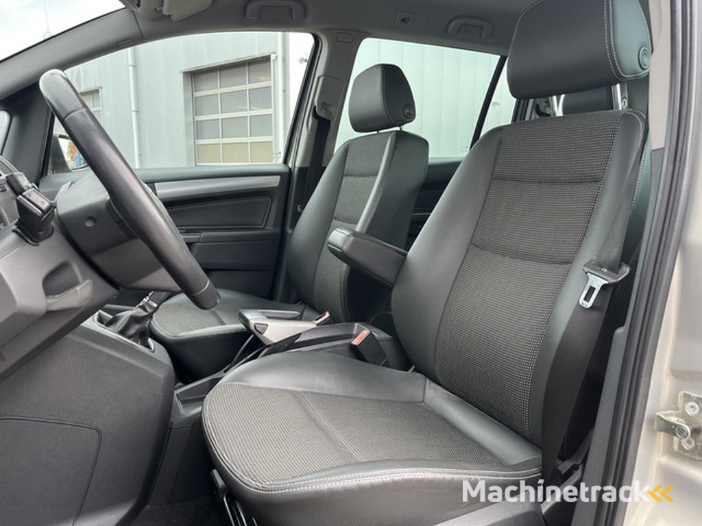 Opel Zafira 1.8 Executive