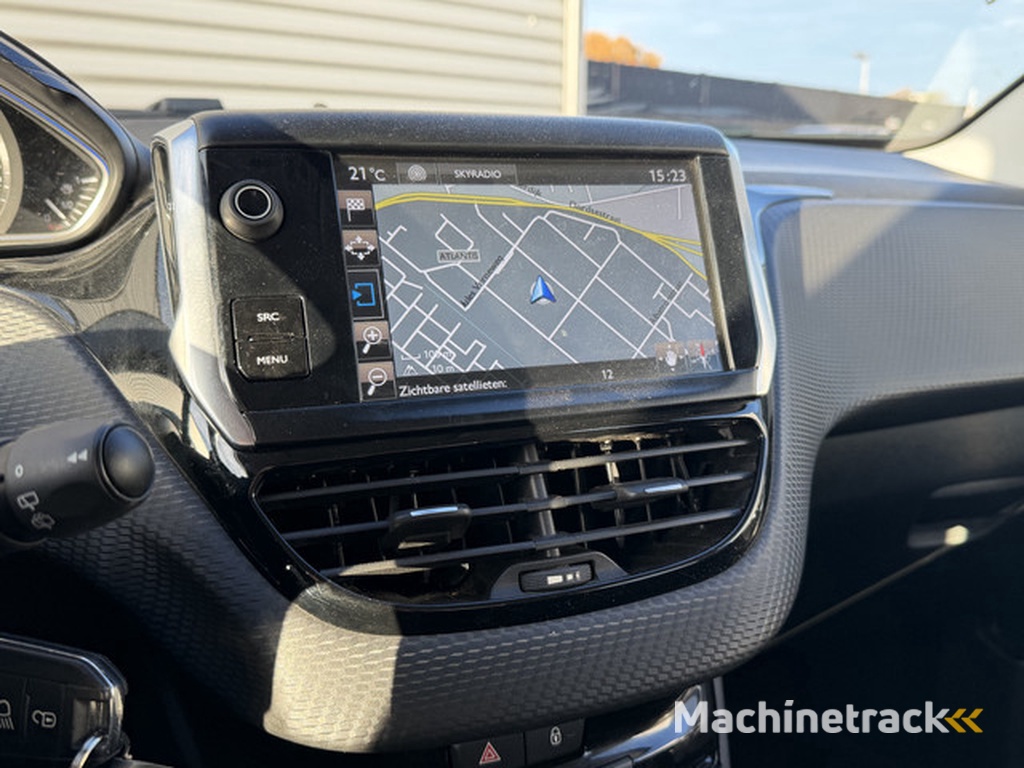 Peugeot 2008 1.6 VTi Allure