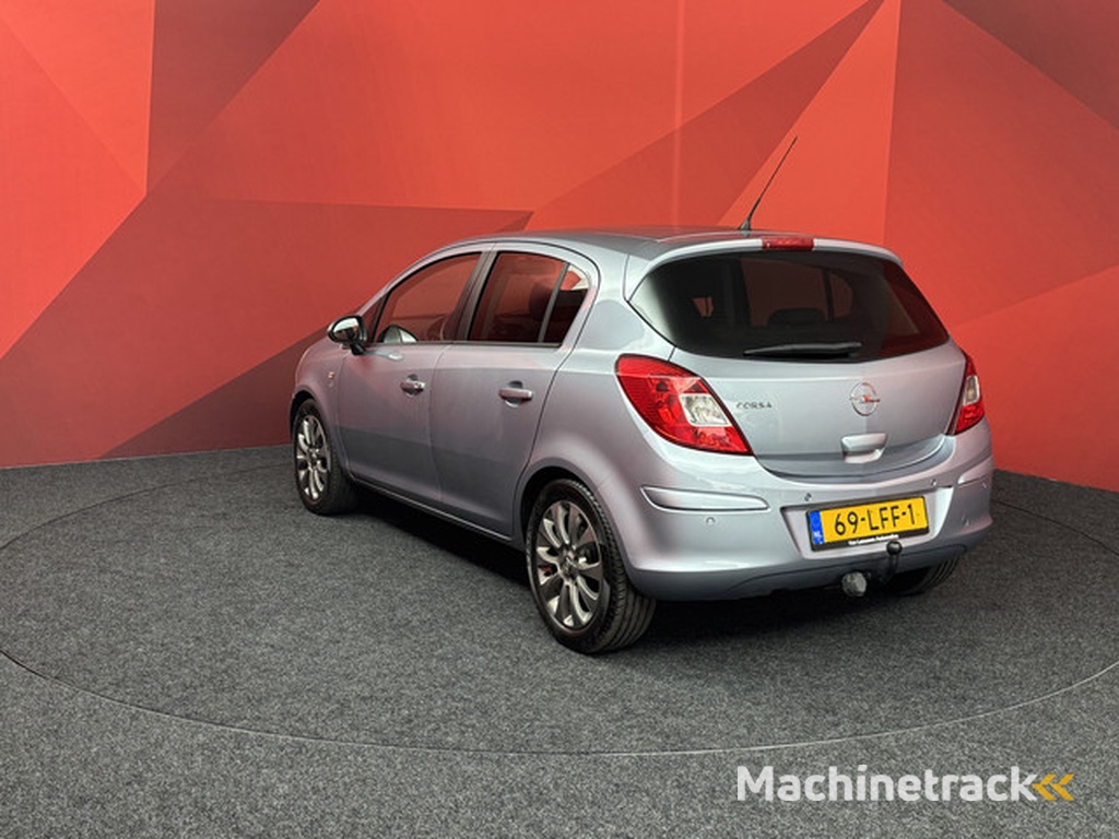 Opel Corsa 1.2-16V '111' Edition