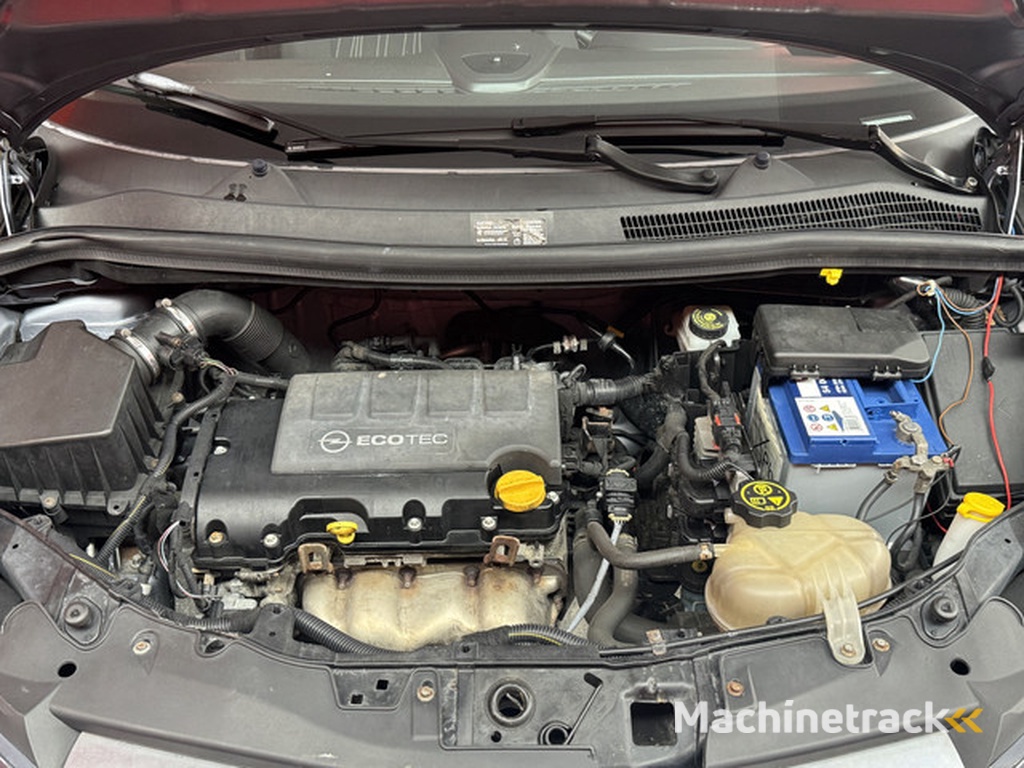 Opel Corsa 1.2-16V '111' Edition