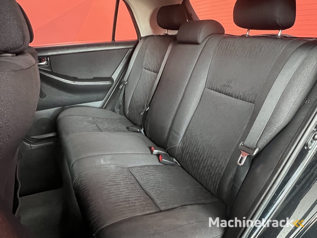 Toyota Corolla 1.4 VVT-i Linea Terra