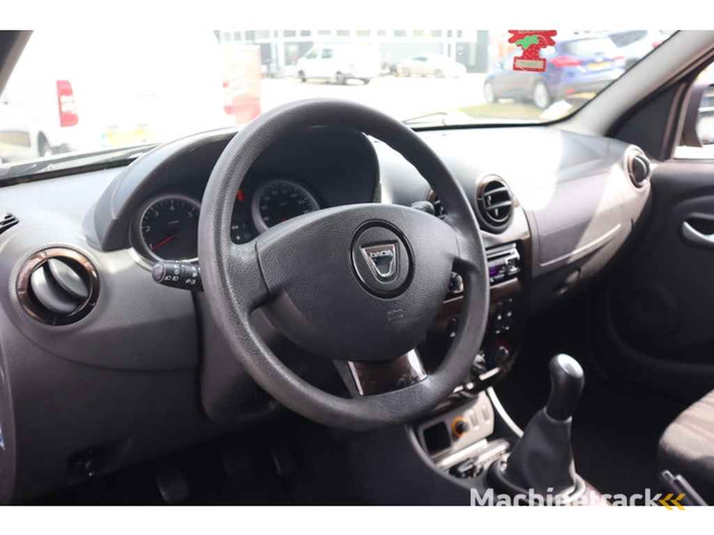 Dacia Duster 1.6 Lauréate 2wd