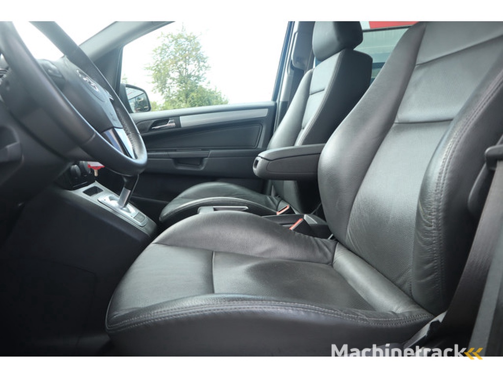 Opel Zafira 1.8 Cosmo