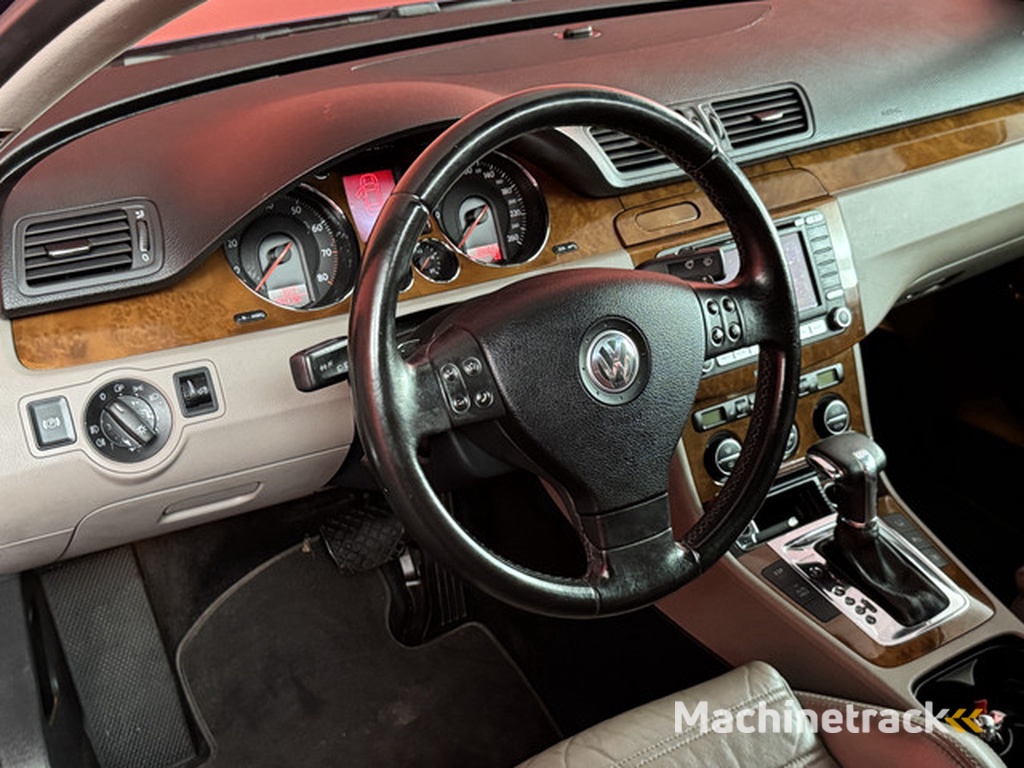 Volkswagen Passat 3.2 V6 Highline 4M