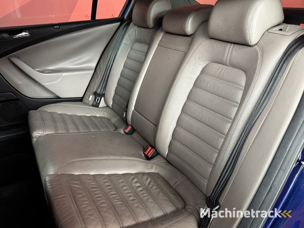 Volkswagen Passat 3.2 V6 Highline 4M