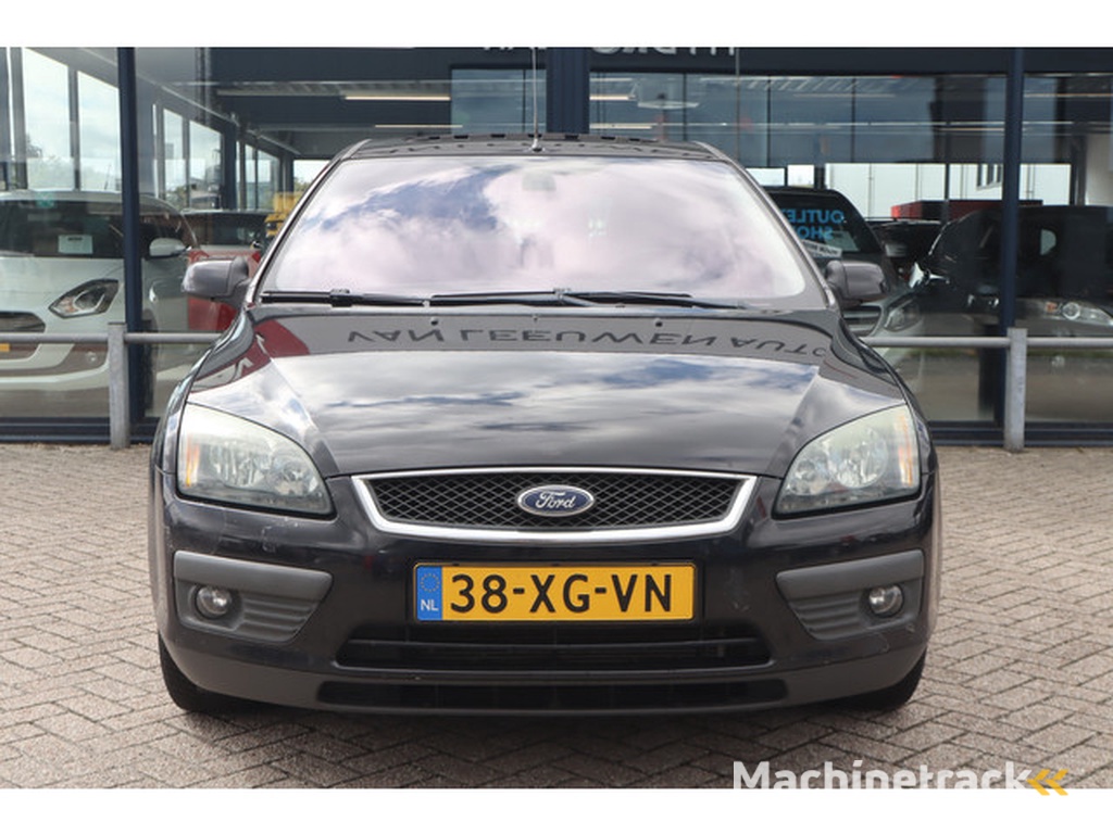 Ford Focus Wagon 2.0-16V Futura