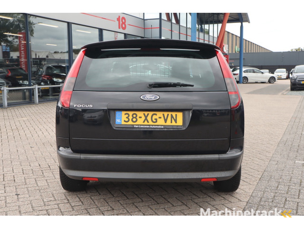 Ford Focus Wagon 2.0-16V Futura
