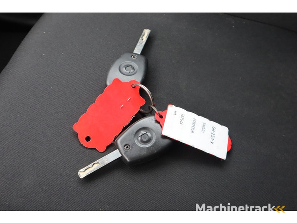 Smart forfour 1.0 Essential Edition