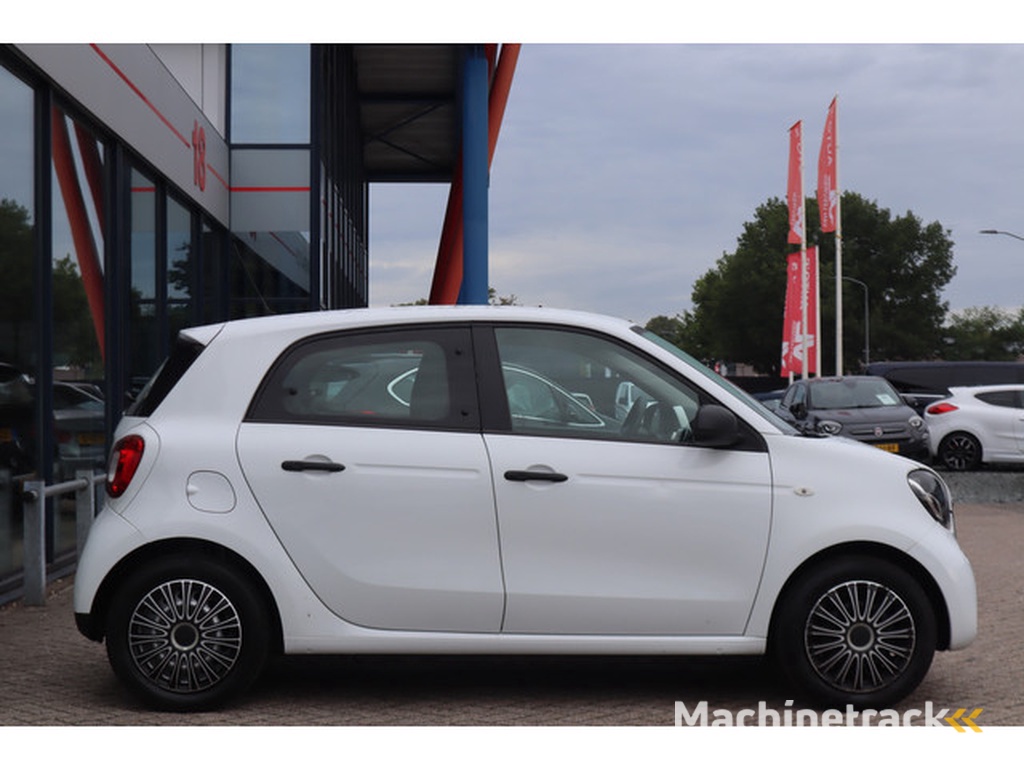 Smart forfour 1.0 Essential Edition