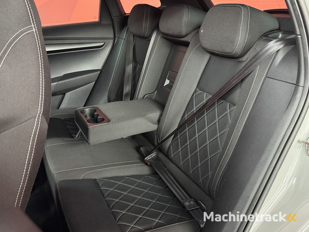 Skoda Karoq Škoda  1.5 TSI ACT Sportline Business