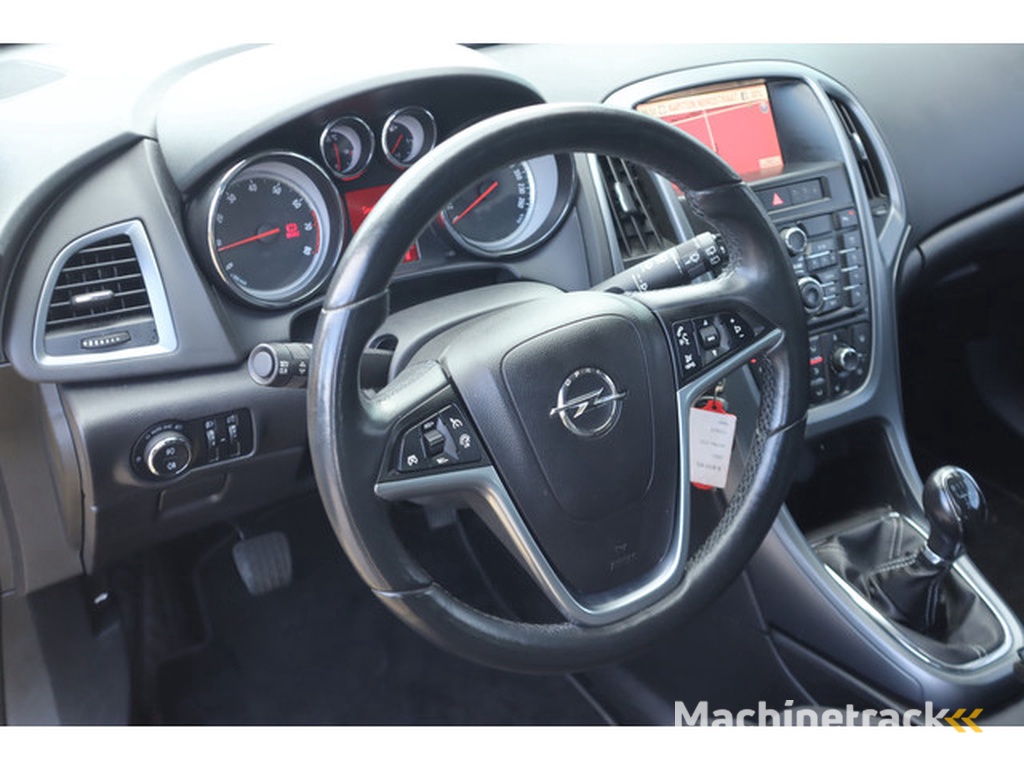Opel Astra GTC 1.6 T Sport