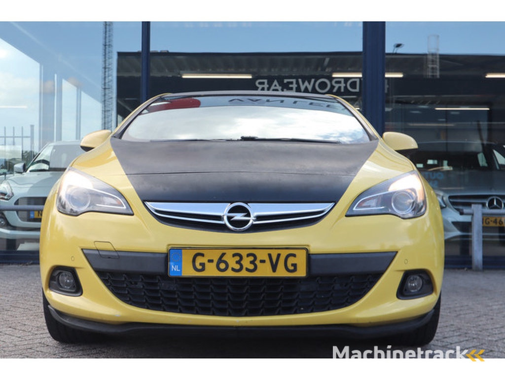 Opel Astra GTC 1.6 T Sport