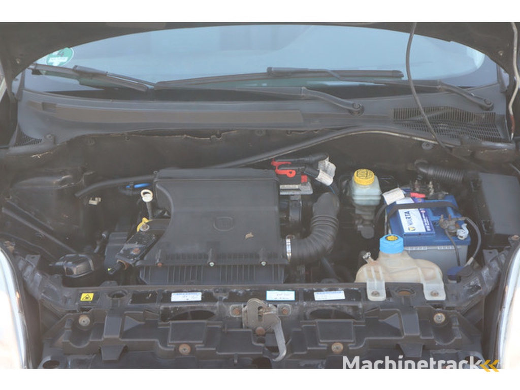 Fiat Grande Punto 1.4-16V Edizione Lusso