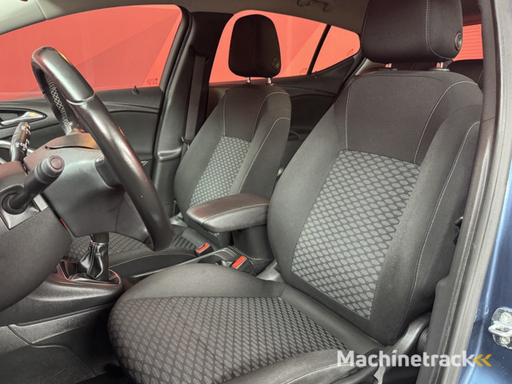 Opel Astra 1.4 Online Edition