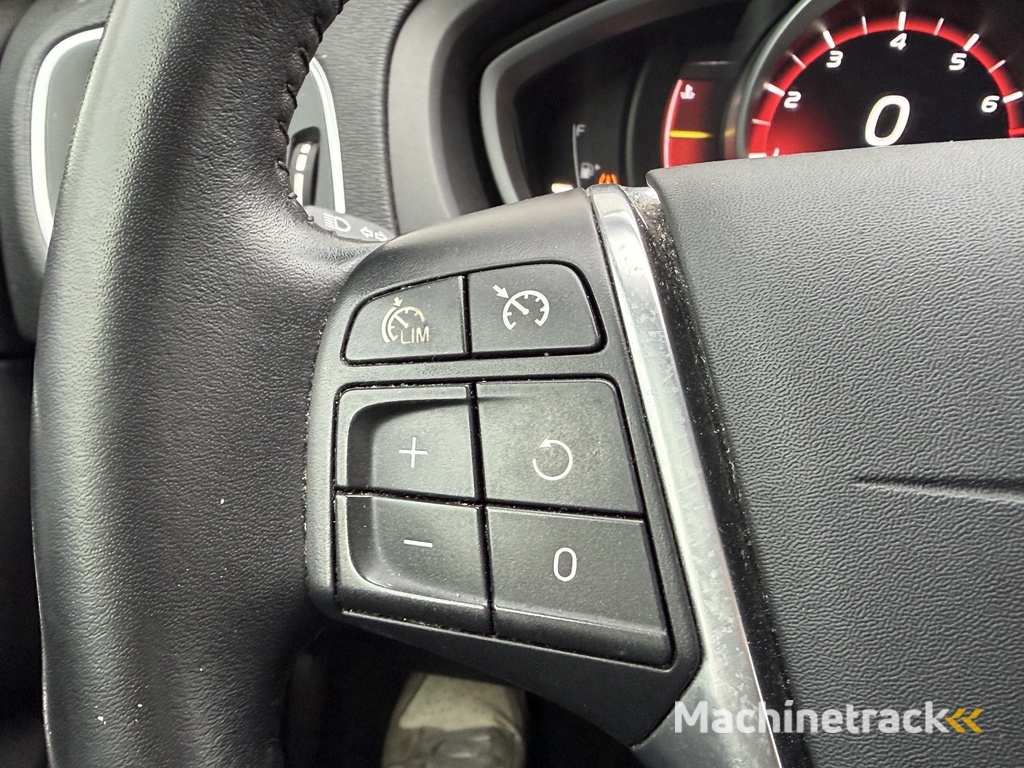 Volvo V40 Cross Country 1.5 T3 Nordic+