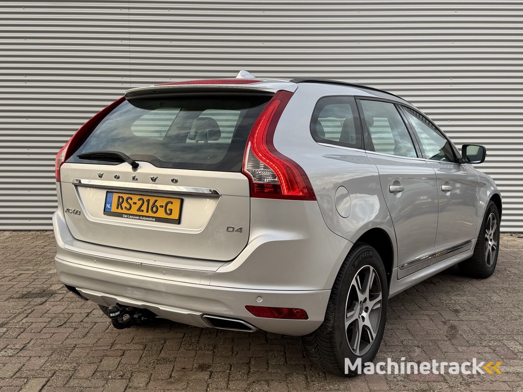 Volvo XC60 2.0 D4 FWD R-Design