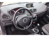 Minituur van Renault Clio Estate 1.2 TCE Night & Day