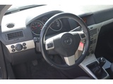 Minituur van Opel Astra 1.4 Essentia