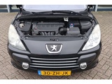 Minituur van Peugeot 307 SW 2.0-16V Premium
