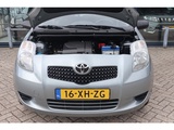 Miniaturansicht von Toyota Yaris 1.0 VVTi Terra