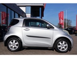 Miniaturansicht von Toyota iQ 1.0 VVTi Comfort