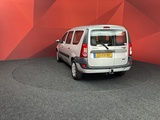 Miniaturansicht von Dacia Logan MCV 1.6 Ambiance