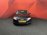 Miniaturansicht von Audi A4 Limousine 2.0 Advance