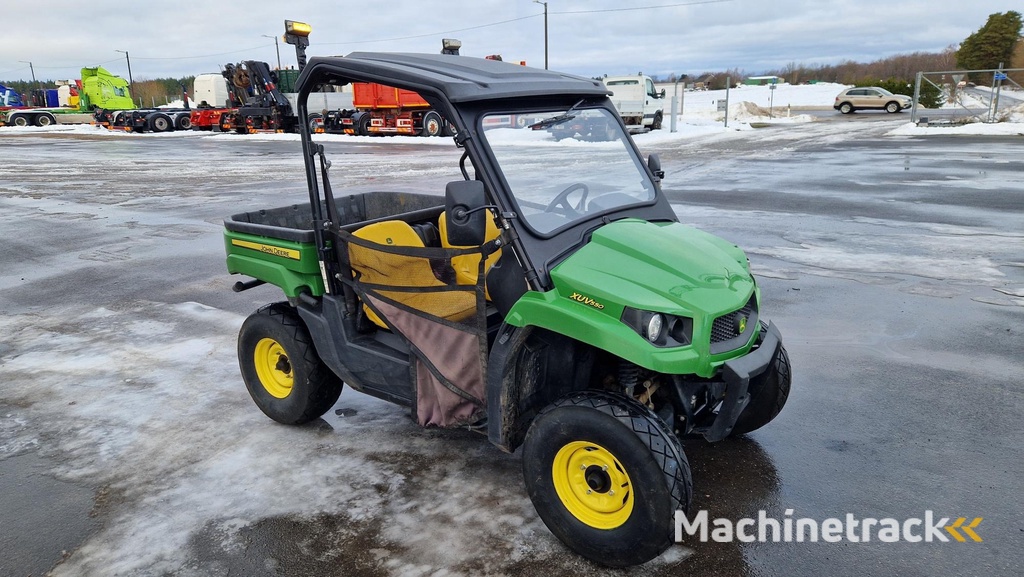 John Deere GATOR XUV 550 4X4