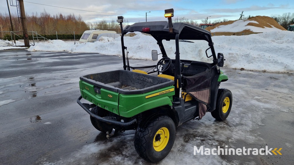 John Deere GATOR XUV 550 4X4