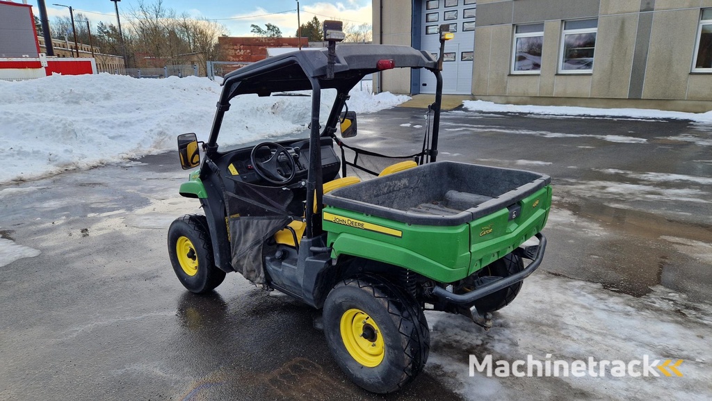 John Deere GATOR XUV 550 4X4