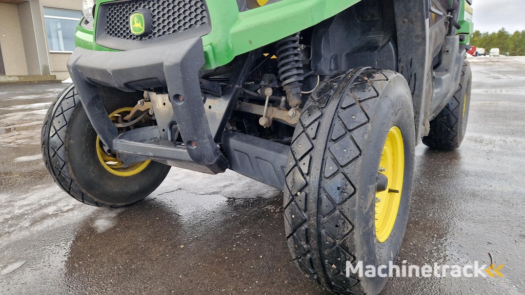 John Deere GATOR XUV 550 4X4