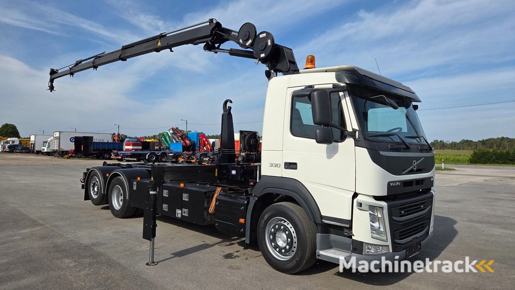 Volvo FM330 6X2*4