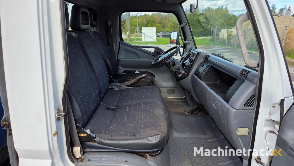 Mitsubishi CANTER FE85B HIAB 026