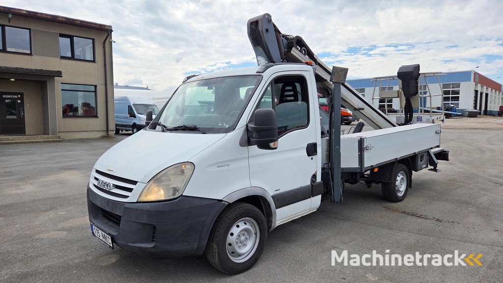 Iveco Daily 35S12 4X2 Galaxylift GT18-10