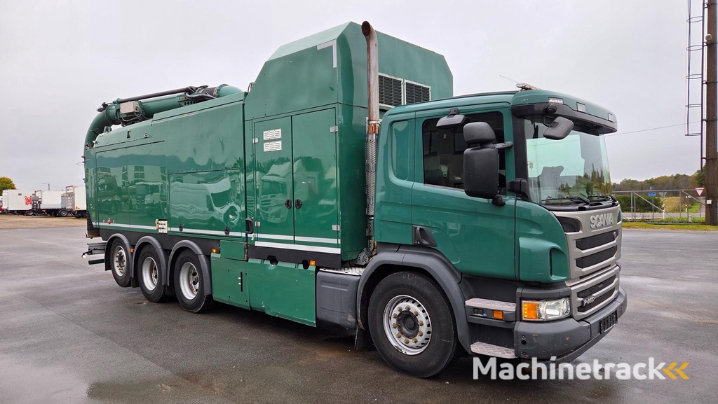 Scania P450 8X4*4