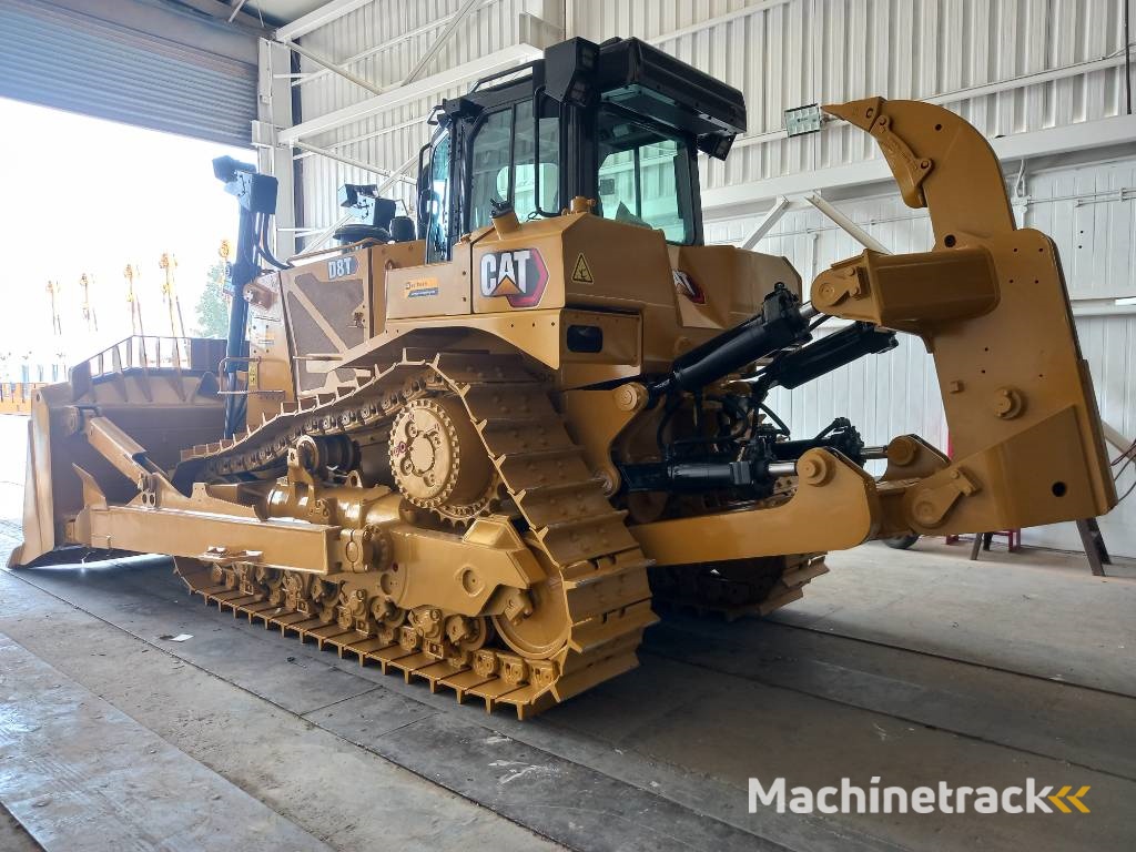 CAT D8T (Jebel Ali)