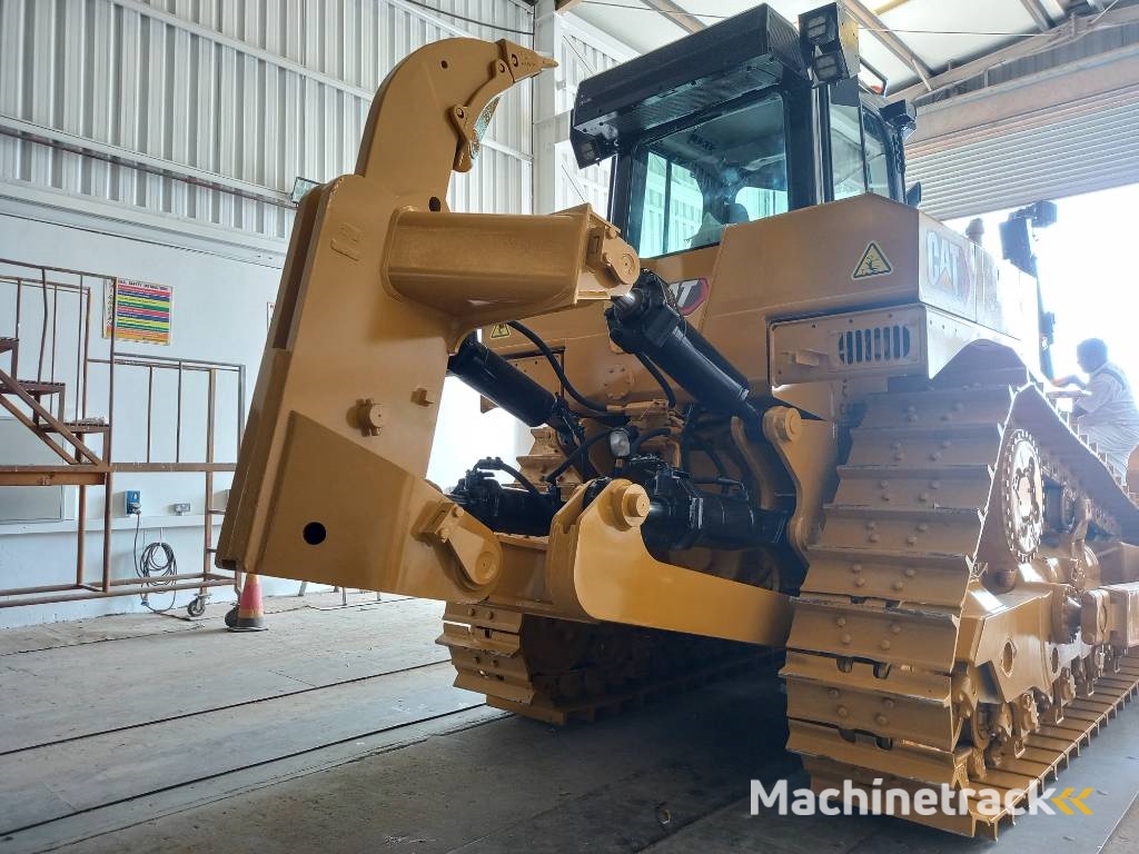 CAT D8T (Jebel Ali)