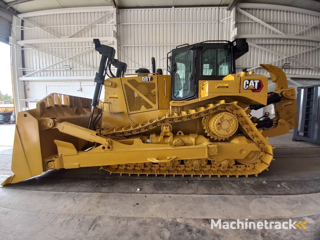 CAT D8T (Jebel Ali)