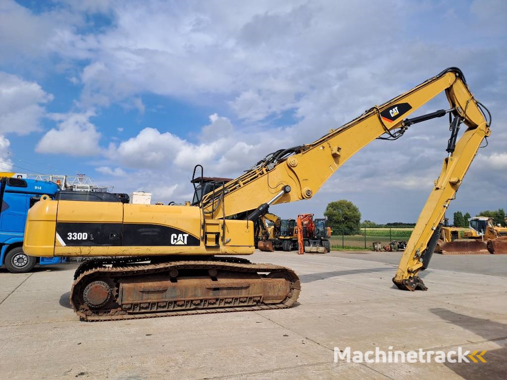 CAT 330DL UHD (21m UHD + Short Arm)