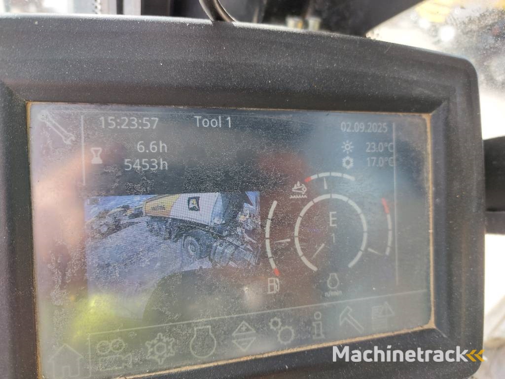 Liebherr R946LC (Lifting Cab)