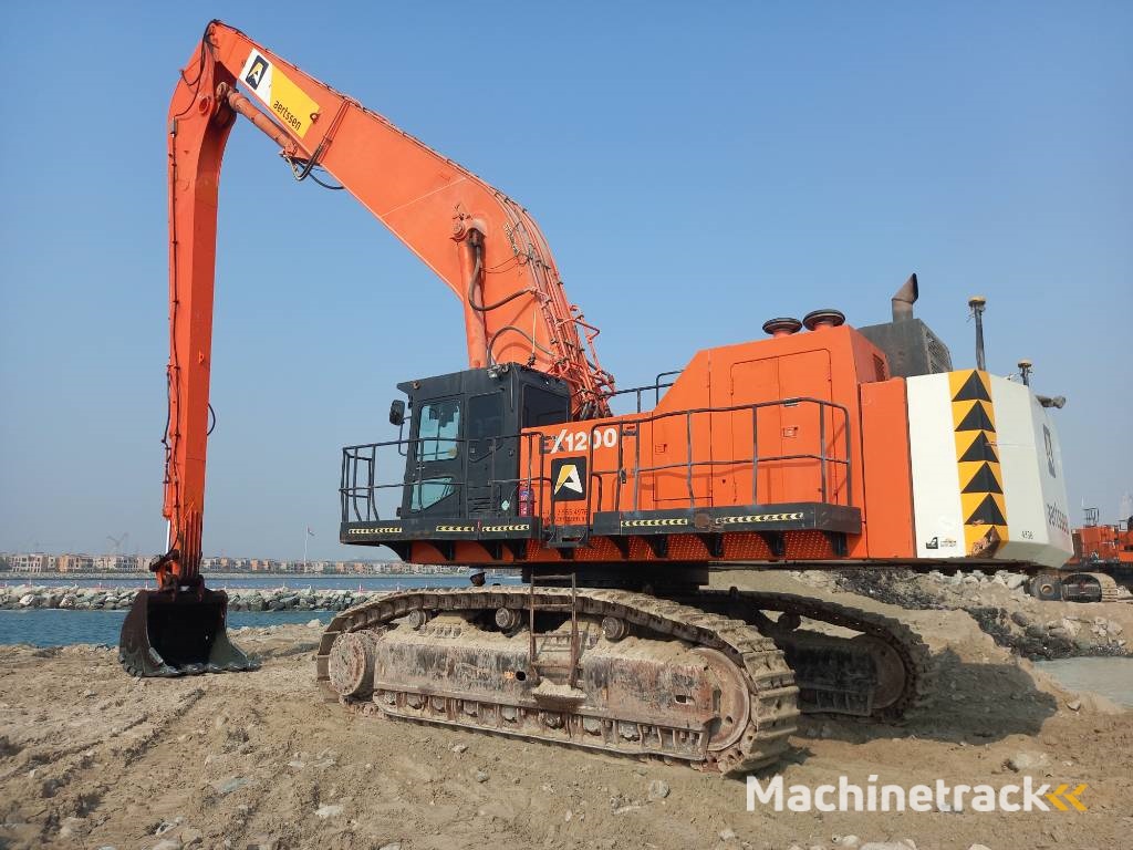 Hitachi EX 1200-6 Longreach 28m (Abu Dhabi)