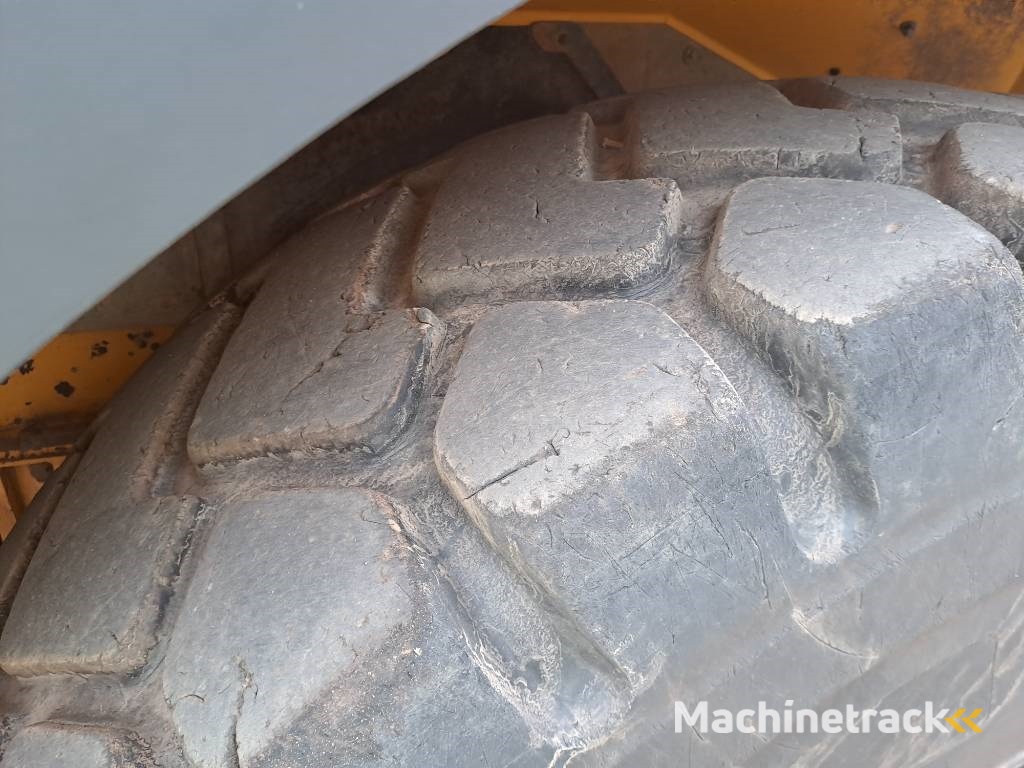 Volvo A30G(2pieces available)