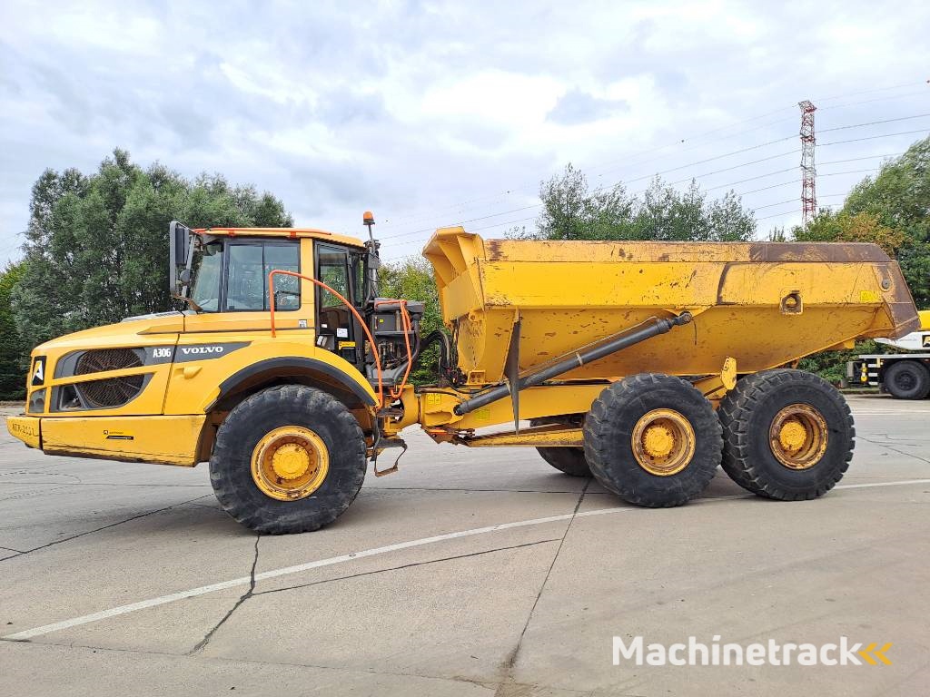 Volvo A30G(2pieces available)