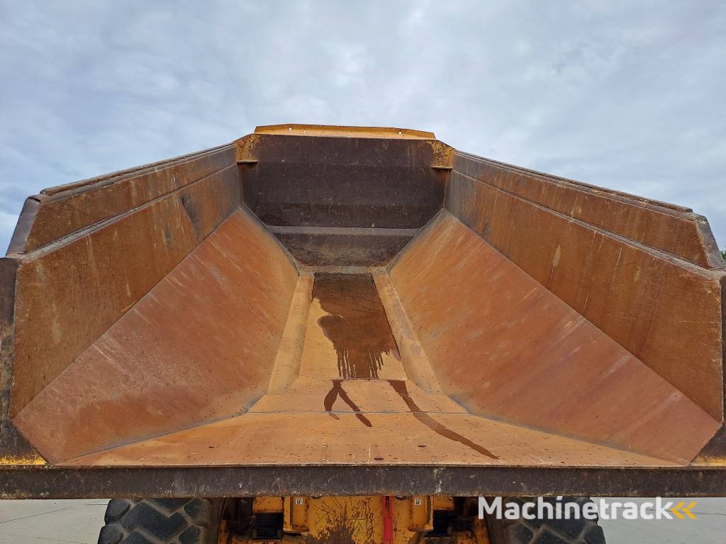 Volvo A30G(2pieces available)