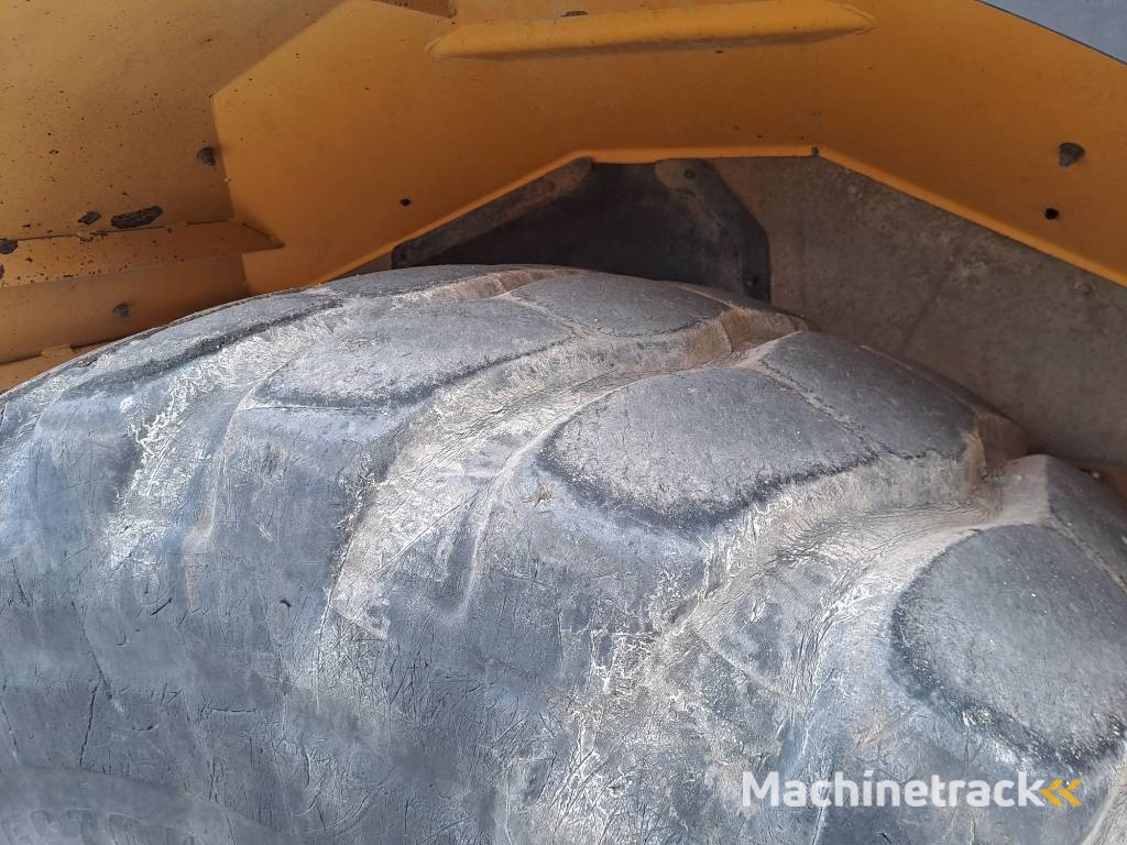 Volvo A30G(2pieces available)